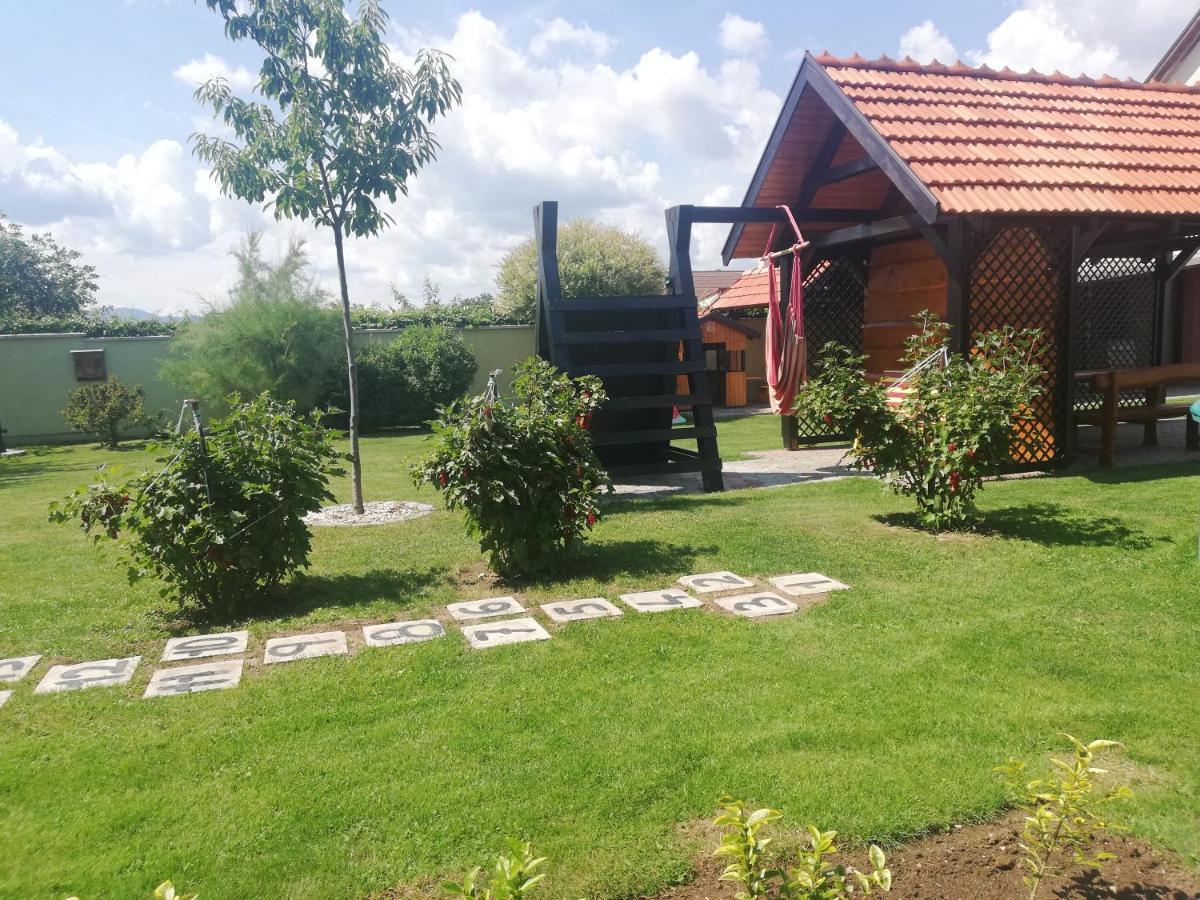 Penzion Kozak B&B Sebedrazie Exterior photo