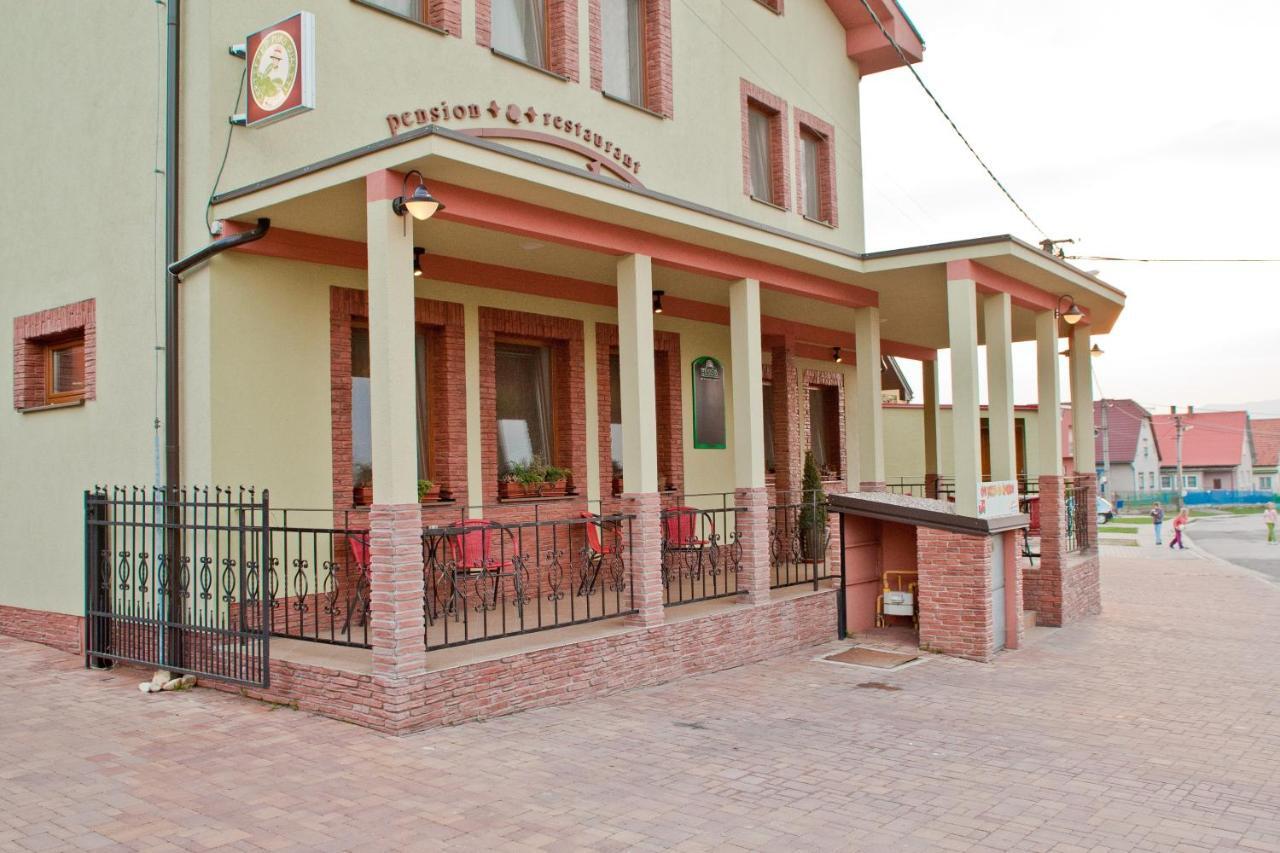 Penzion Kozak B&B Sebedrazie Exterior photo